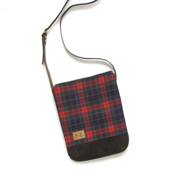 Vlnena crossbody taska